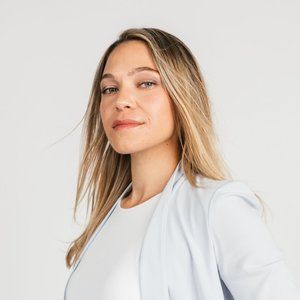 Meet your Posher, Mia